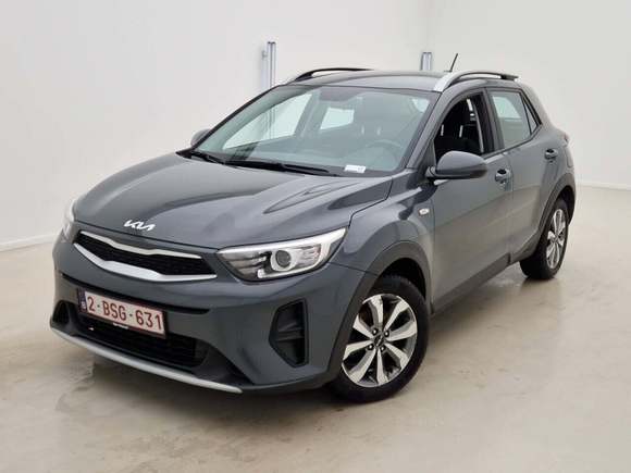 Вид спереди слева