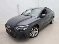 Pogled od napred levo