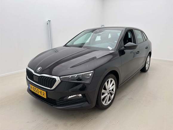 Widok z przodu po stronie lewej