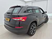 Pogled od pozadi desno