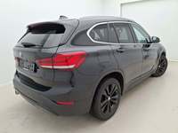 Aanzicht achter rechts