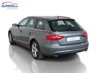 Skats no kreisās puses aizmugurē