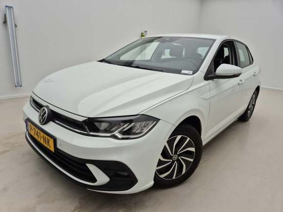 Pogled od napred levo