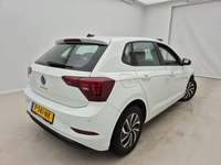 Pogled od pozadi desno