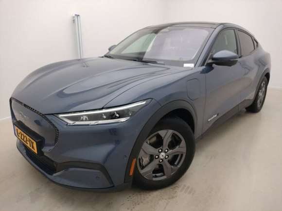 Pogled od napred levo