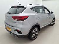 Pogled od pozadi desno