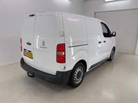 Aanzicht achter rechts