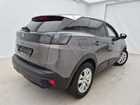 Aanzicht achter rechts