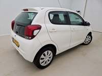 Aanzicht achter rechts