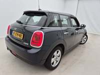 Aanzicht achter rechts