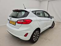 Pogled od pozadi desno