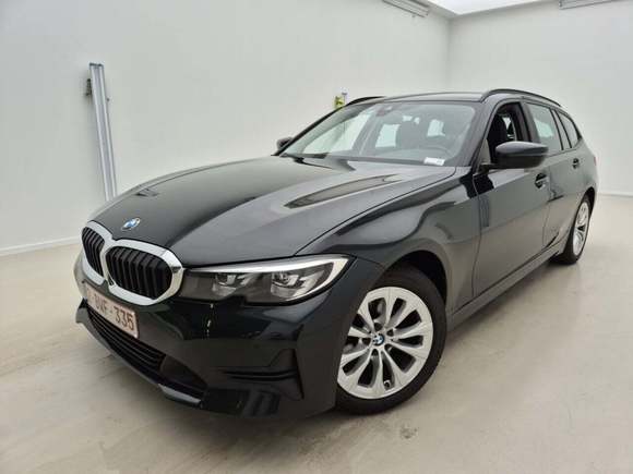 Pogled od napred levo