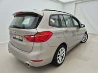 Aanzicht achter rechts