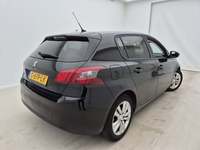 Aanzicht achter rechts