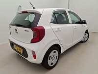 Aanzicht achter rechts