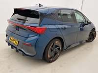 Aanzicht achter rechts