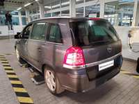 Pogled straga lijevo