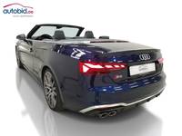 Pogled od pozadi levo