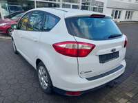 Pogled straga lijevo