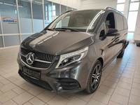 Skats no kreisās puses priekšā