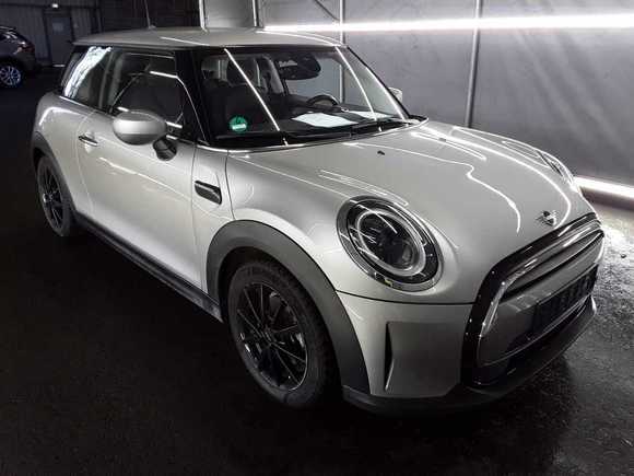 Pogled sprijeda lijevo