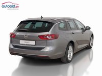 Pogled od pozadi desno