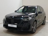 Skats no kreisās puses priekšā