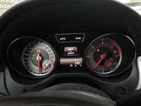 Pogled na kombinovani instrument