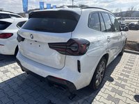 Pogled od pozadi desno