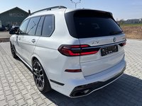 Vedere spate stânga