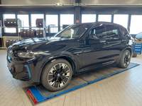 Skats no kreisās puses priekšā