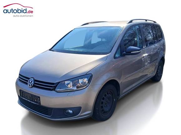 Pogled sprijeda lijevo