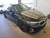 Pogled sprijeda desno