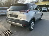 Pogled od pozadi desno