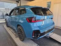 Pogled od pozadi levo