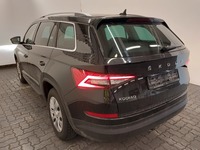 Pogled straga lijevo