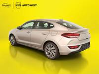 Aanzicht achter links