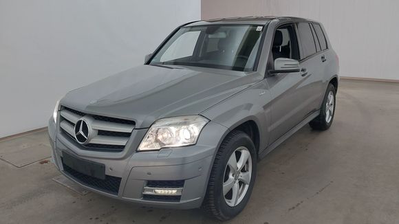 Pogled od napred levo