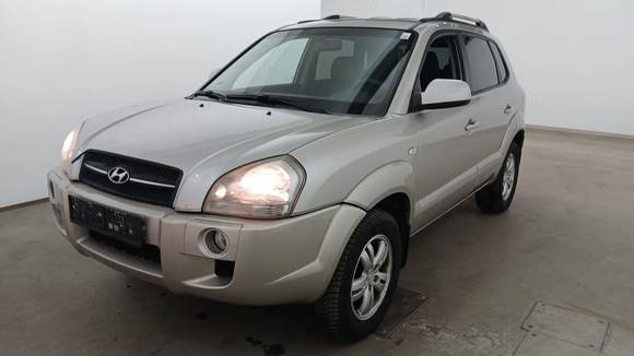 Pogled od napred levo