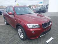 Skats no labās puses priekšā