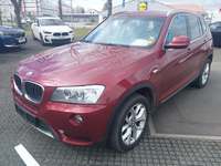 Skats no kreisās puses priekšā