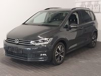 Skats no kreisās puses priekšā