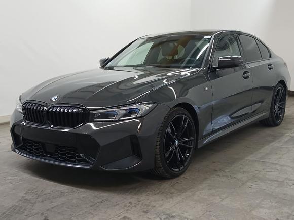 Skats no kreisās puses priekšā