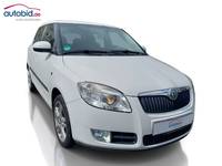 Pogled sprijeda desno