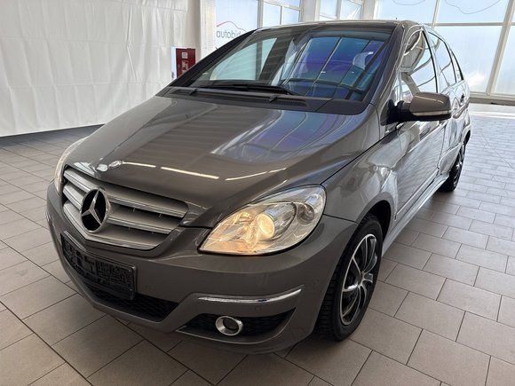 Vedere faţă stânga