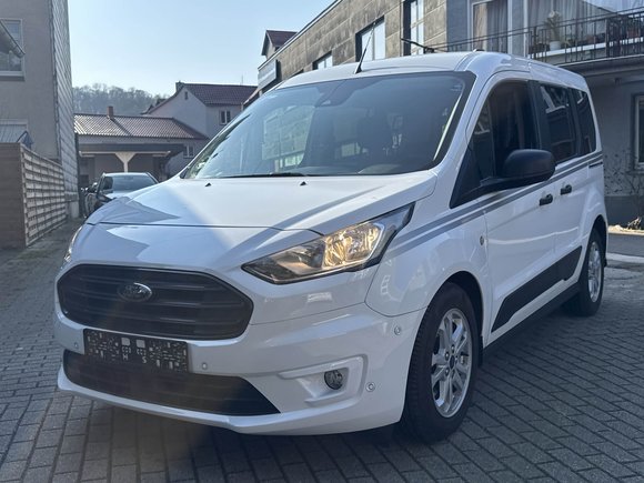 Náhled zpředu zleva