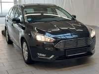 Vedere faţă dreapta