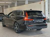 Pogled od pozadi levo