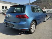 Pogled od pozadi desno