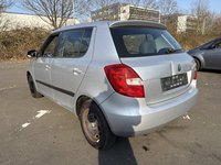 Pogled od pozadi levo